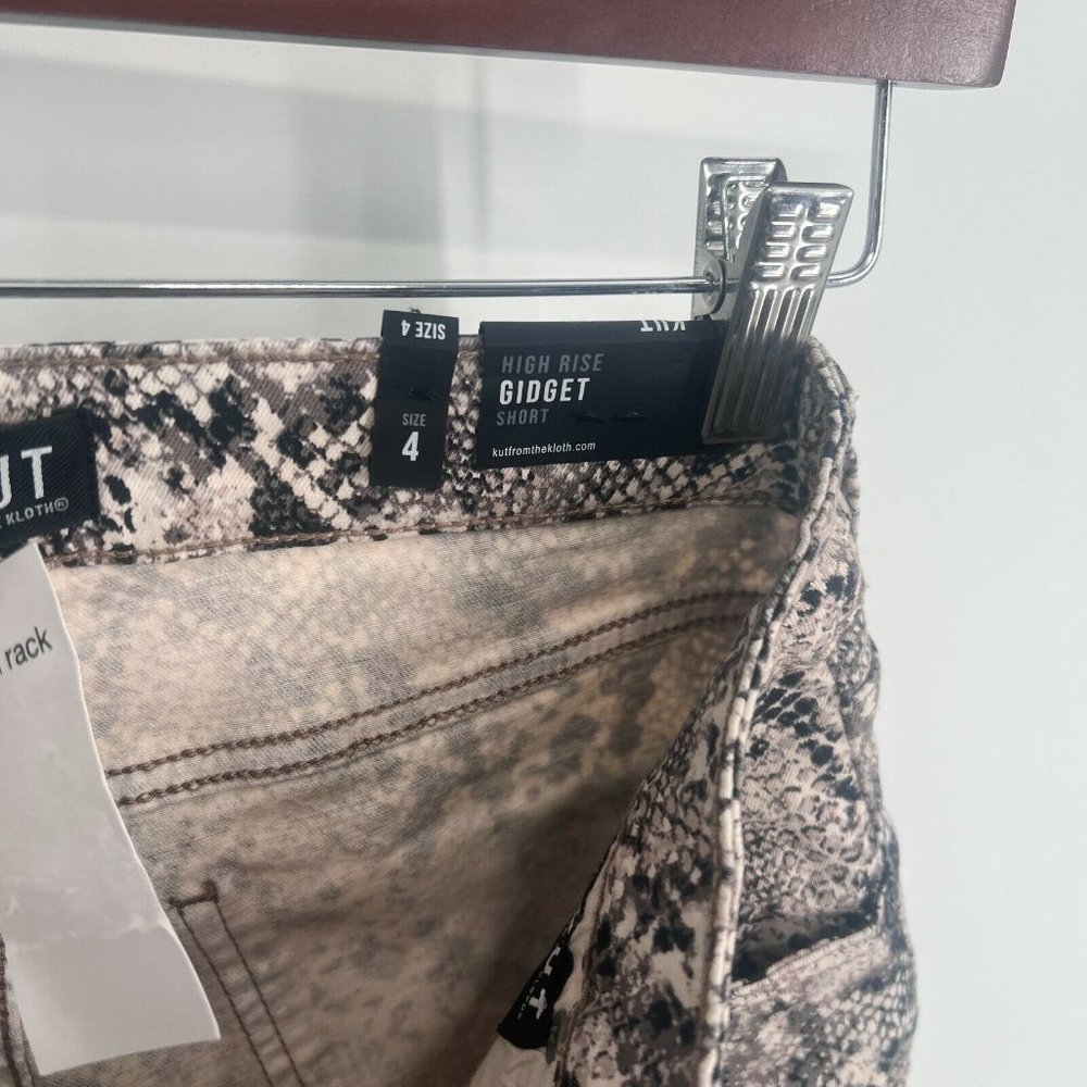 NWT KUT from the Kloth Denim High Rise Snake Print Gidget Shorts Womens 4 Black - Picture 5 of 10